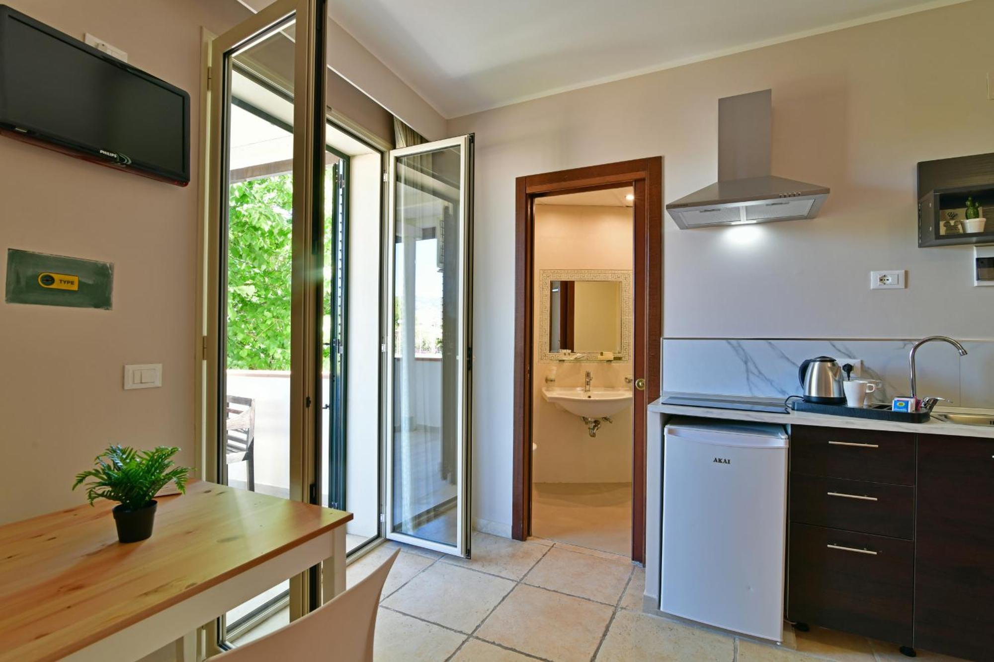 Hotel & Apartments Villa Linda Giardini Naxos Dış mekan fotoğraf